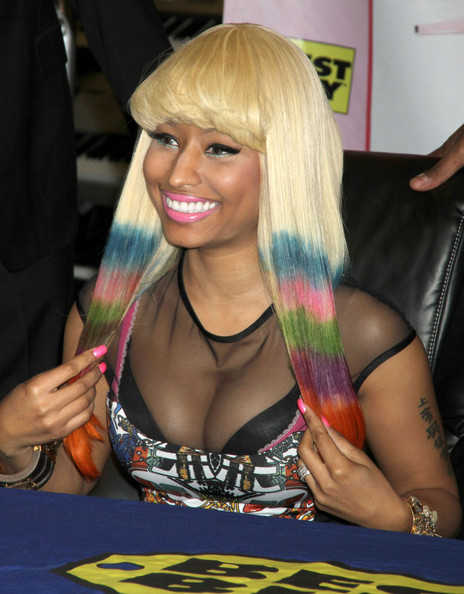 pink friday pictures. Minaj#39;s “Pink Friday” Hits