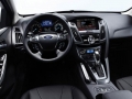 2014-Ford-Focus-SE-sedan