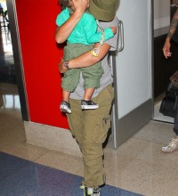 Alicia Keys And Swizz Beatz Hide Baby Egypt From Paparazzi At Airport