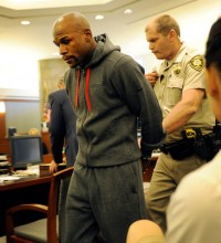 PHOTOS : Floyd Mayweather Jr. Out Of Jail – Floyd Now Super Built & Ripped
