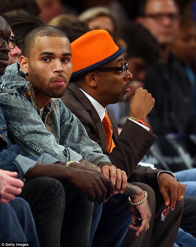 chris-brown-tells-drake-to-come-out-the-closet2