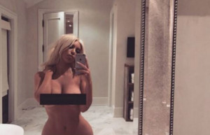 kim-kardashian-censored-nude-instagram_icuwpv