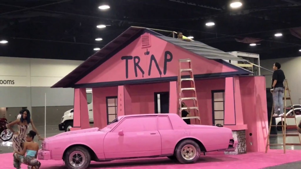 2 Chains Taking His Pink Trap House On the&nbsp;Road