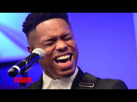 EPIC VOCALS — Avery Wilson Covers ‘Smile’ Live